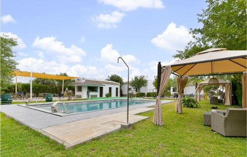 Awesome Home In El Coronil