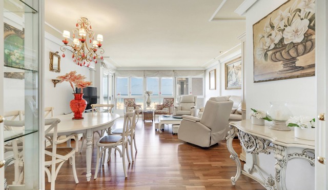 Beach Apartment ATARDECER with Sea View, Terrace & Wi-Fi