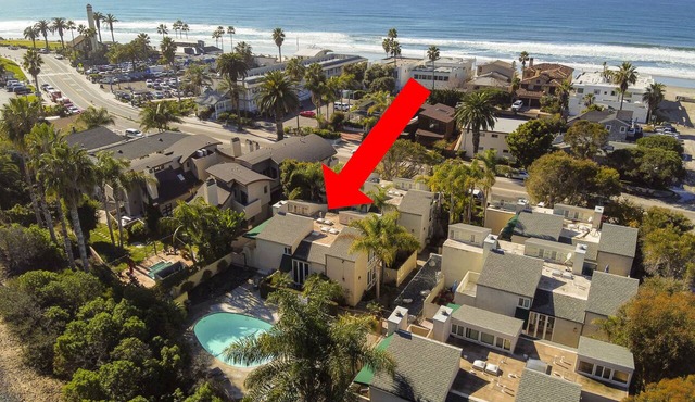 BEACH HOME WITH POOL