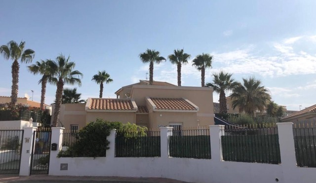 Beautiful 3 bed/2 bath villa with private pool in San Juan De Los Terreros