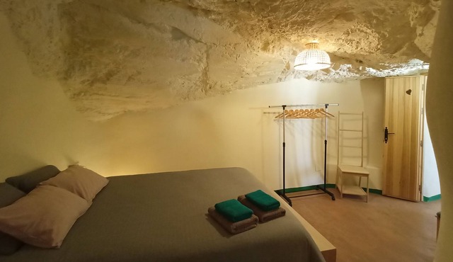 Bellísima Cueva Acogedora, Casa Olivia en Plena Naturaleza