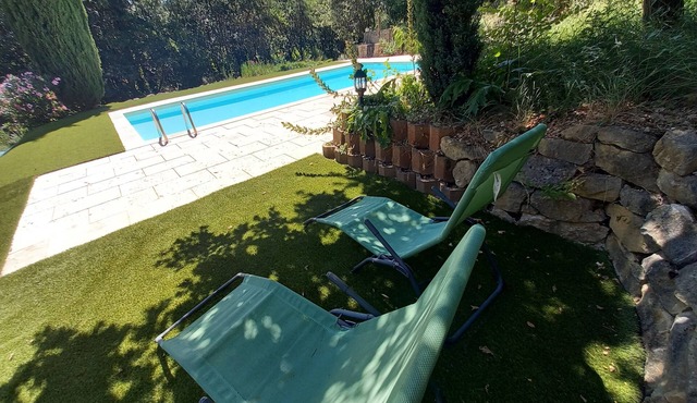 Belle Maison Propriété 6000m2 et Belle Piscine Calme et Nature