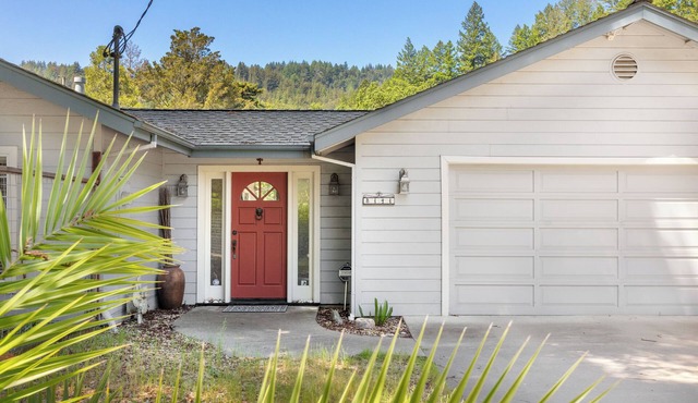 Ben Lomond Mediterranean Villa with full sun, spa, and spacious yard