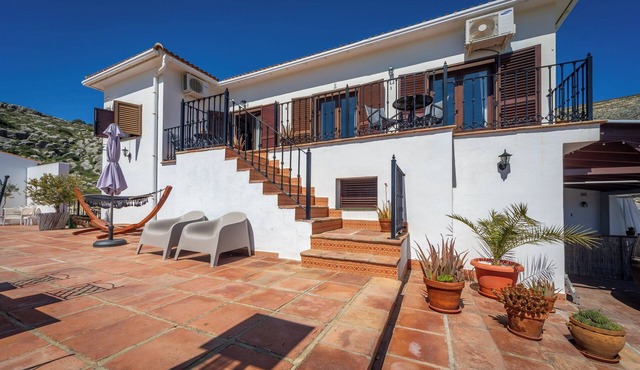 Boutique B&B Casa La Calera 15+/Caminito del Rey-15 min/Ronda-25 min/Town-5 min