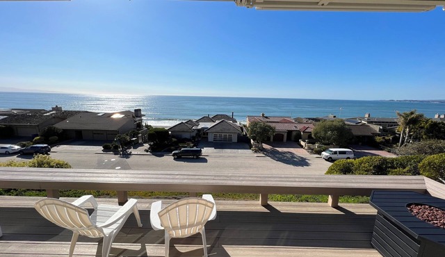 Breathtaking Ocean Views - 3 Bed 3 Bath + Game room with 2 queen beds