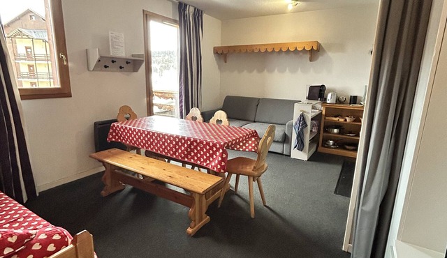 Bright studio in Risoul, ski on foot and comfort