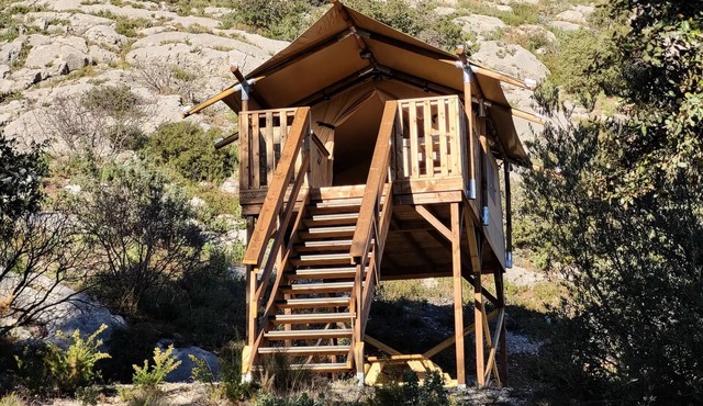 Cézanne" perched lodge 2 persons