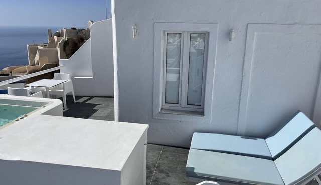 Caldera Mare 6, part of Alexander Villas