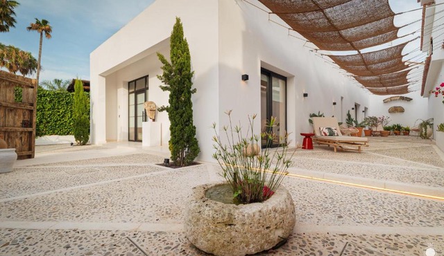 Casa Chica Boutique