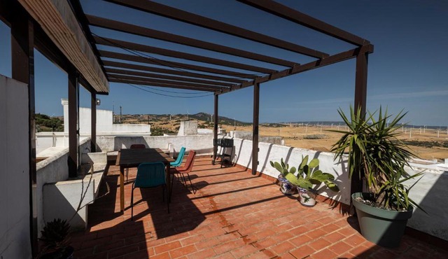 Casa independiente con terraza y vistas