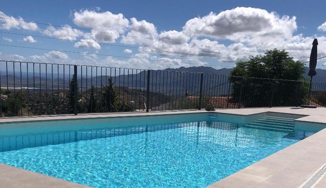 Casa Miramar, with private pool, jacuzzi and stunning views