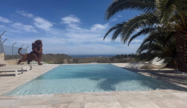 Casa SUEÑO - Three Bedroom Villa, Sleeps 6