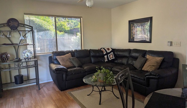 Charming 1-bedroom apartment in fabulous Castro Valley with WiFi