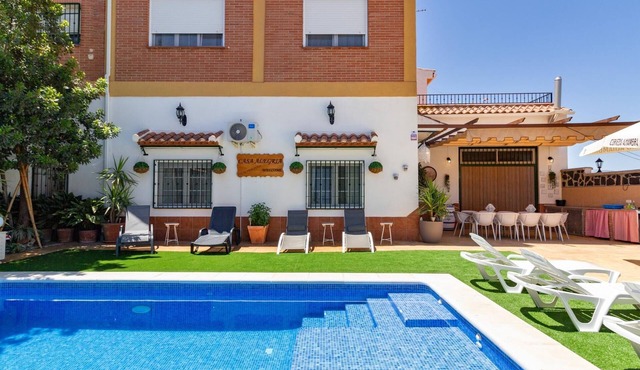 Charming house with pool, terrace and WiFi