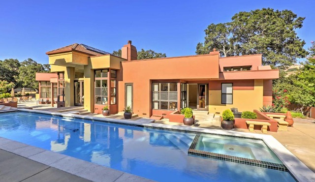 Chic California Escape w/Pool, Hot Tub & Patio!