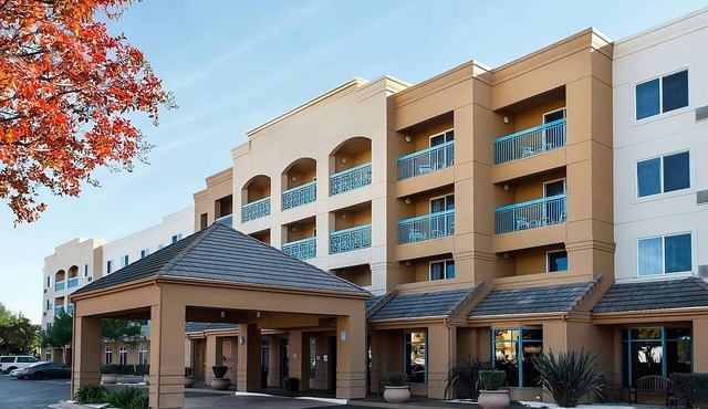 Convenient Stay, Superb Location! 3 Relaxing Units, Close to Walden Park