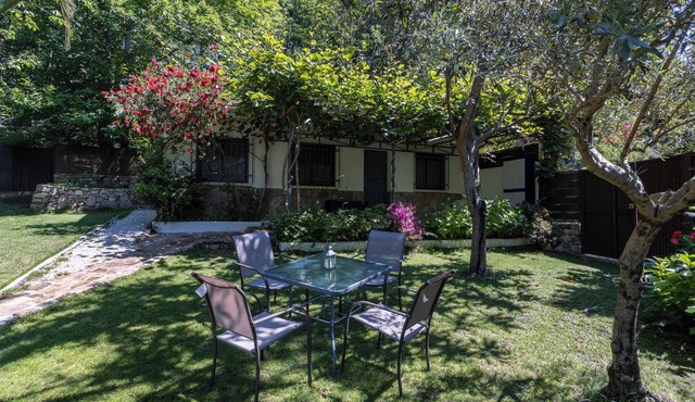 Cottage 'El Castañar De Ceubia' with Mountain View, Private Terrace and Private Garden