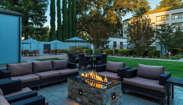Courtyard by Marriott Sacramento Airport Natomas