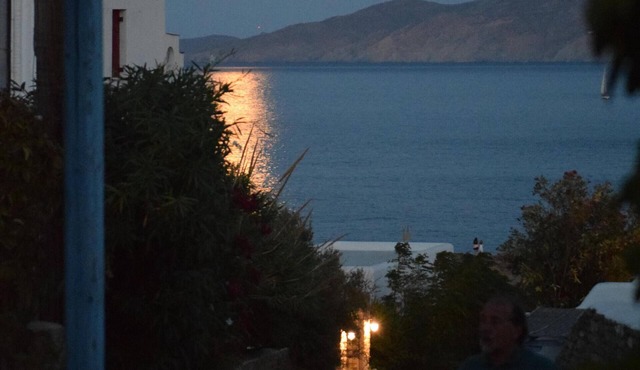 Cycladic beach house, Agios Sostis, Tinos