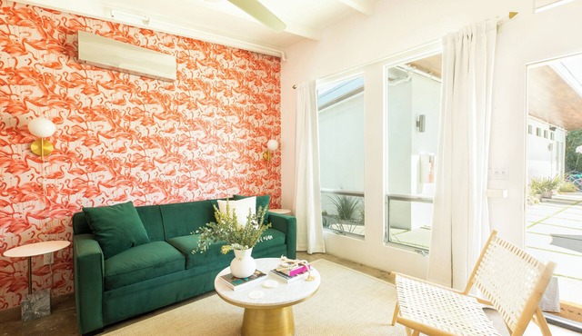 Deluxe King Studio in Boutique Hotel | The Wesley