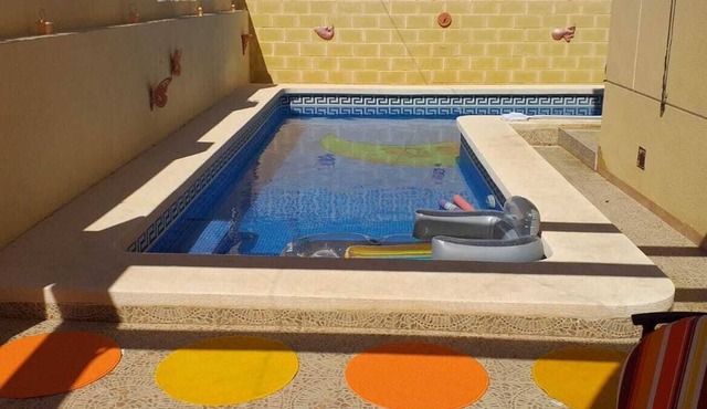 Detached villa with pool - 5 min from the beach