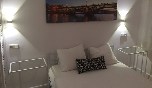 Double room with bathroom 4. In 2-bedroom apartment