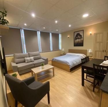 Estudios 85 - Cerca de Madrid, Toledo y Parque Warner