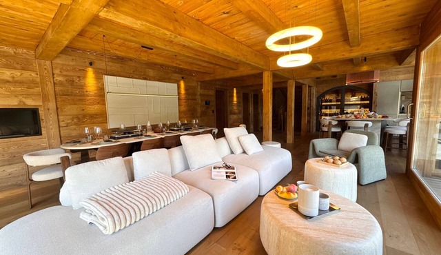 Exceptional Chalet in Vars – 21 guests, 450 sqm, 3 suites