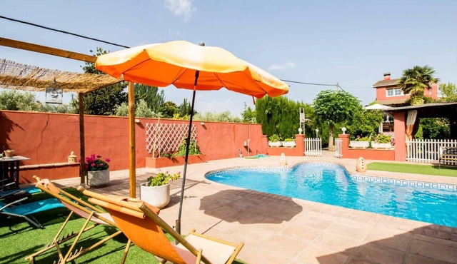Fantastic duplex with private pool and garden