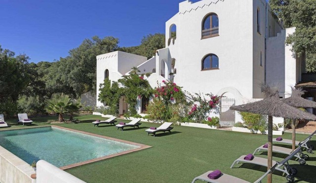 Fantastic villa in a unique location