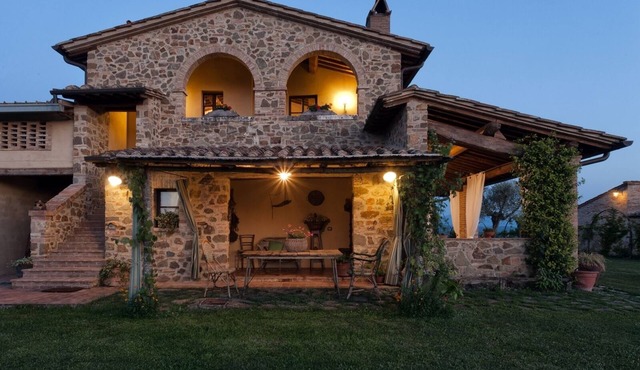 Farmhouse MONSOLE - Exclusive villa for 9 people