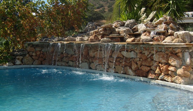 Finca Brigadoon with mountain views, pool & WiFi