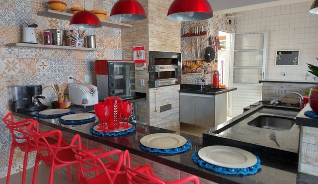 Gated community space, complete security, ideal for families. in Chapada dos Guimarães