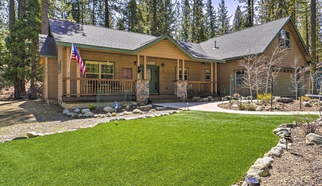 Hike + Explore: Graeagle Getaway w/Furnished Deck in Graeagle