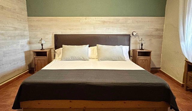 Homerez - Comfortable House in Arjona with Parking