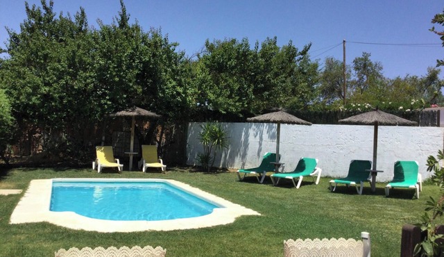 Homerez - Charming Villa in Setenil de las Bodegas with Private Pool