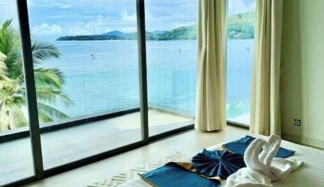 Kamala Beach Front Sea View 6 Bedroom Villa
