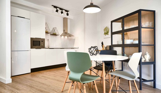 La Combinación de Comodidad y Diseño Contemporáneo en el Centro de Sevilla