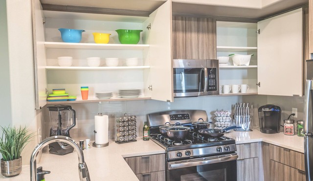 Large 2BD 👑 SMART TVs 📺WiFi⚡Full Kitchen☕ Coffee