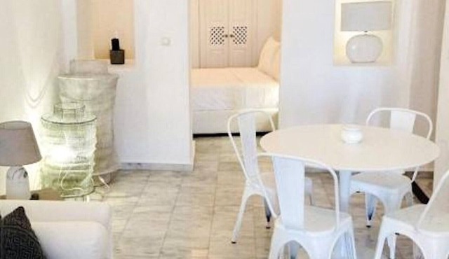 Lovely Santorini Villa | Alius Residence | 1 Bedroom | Ideal for Romantic