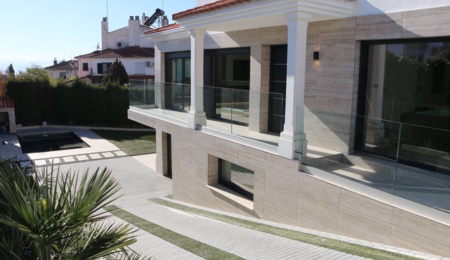 Luxury Home in Granada with Private Pool
