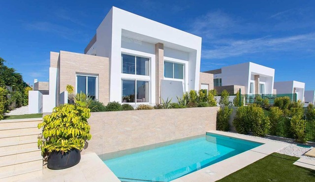 Magnificent villa on the Finca golf course with private pool