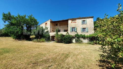 Mas provençal avec piscine pour vacances en famille ou amis