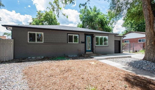 Mid-Mod Marvel Central Game Rm/Wet Bar Patio