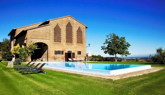Mirabella - Tabiano Castello Country Villa, Italy- exclusive use, pool, WiFi, AC