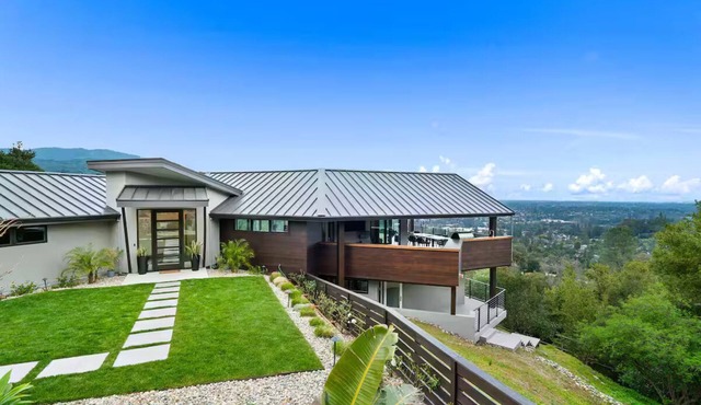 Modern oasis w/pool & expansive views of the Bay