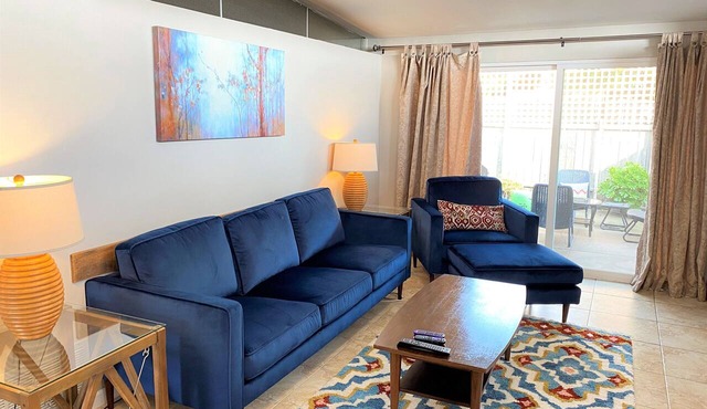 Mountain view condo unit in Angeles Forest Foothills – Near Old Town Pasadena