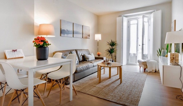 New Luxurious apartment in heart of Cadiz wifi, air condition/heating, lift