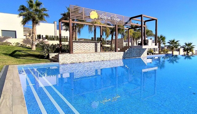 Nice apartment for 4 people with pool, A/C, WIFI, TV and patio