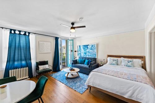 Ocean View Studio Near Convention Center and Beach